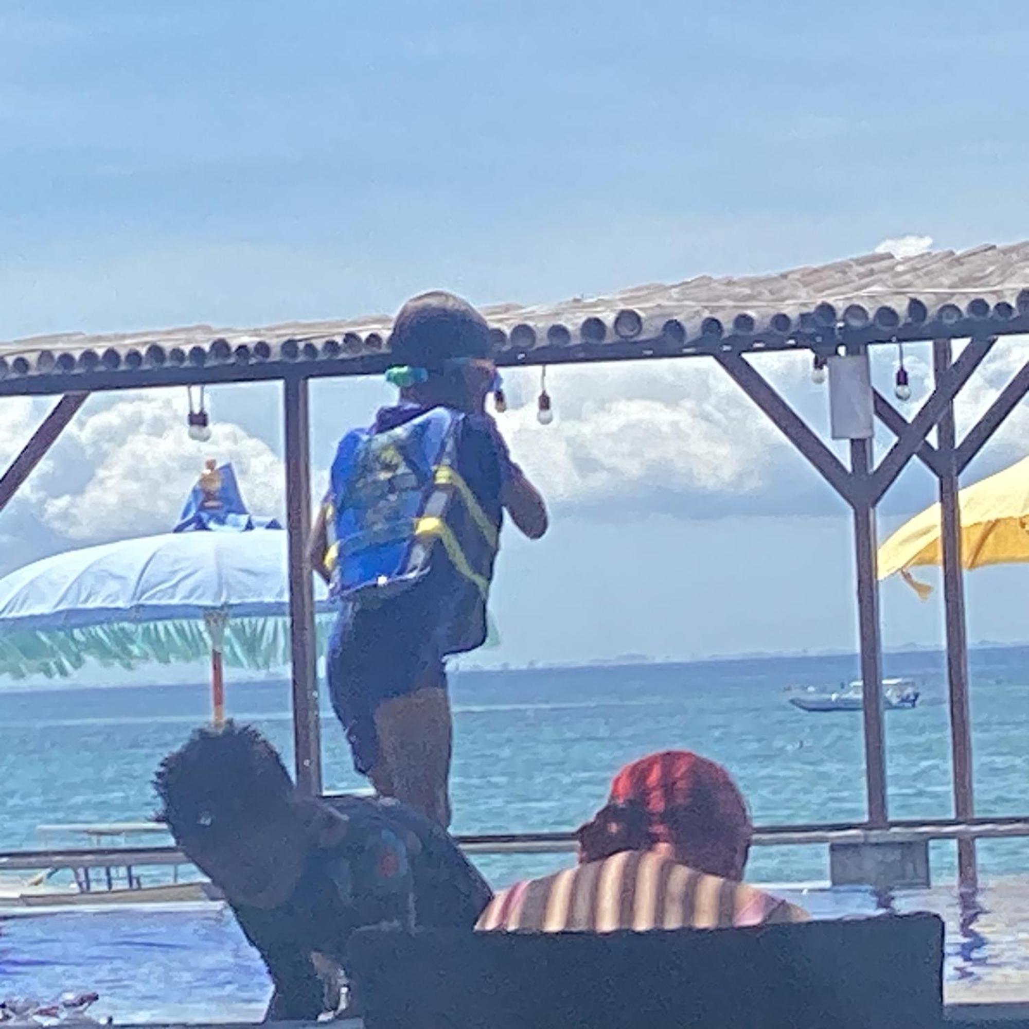 Linda Beach Hotel Lembongan Buitenkant foto